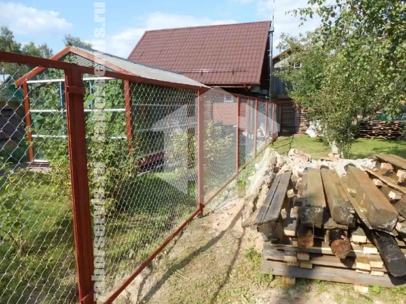 Забор из сетки рабицы секциями 64 метра