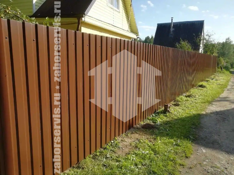 Забор из профнастила с бетонированием столбов 125 метров