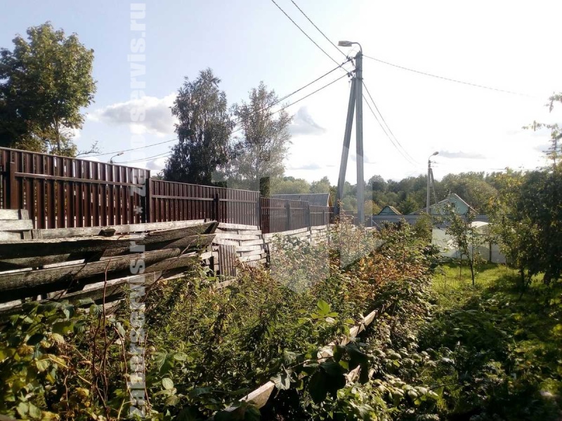 Забор из металлического штакетника на ленточном фундаменте 55 метров