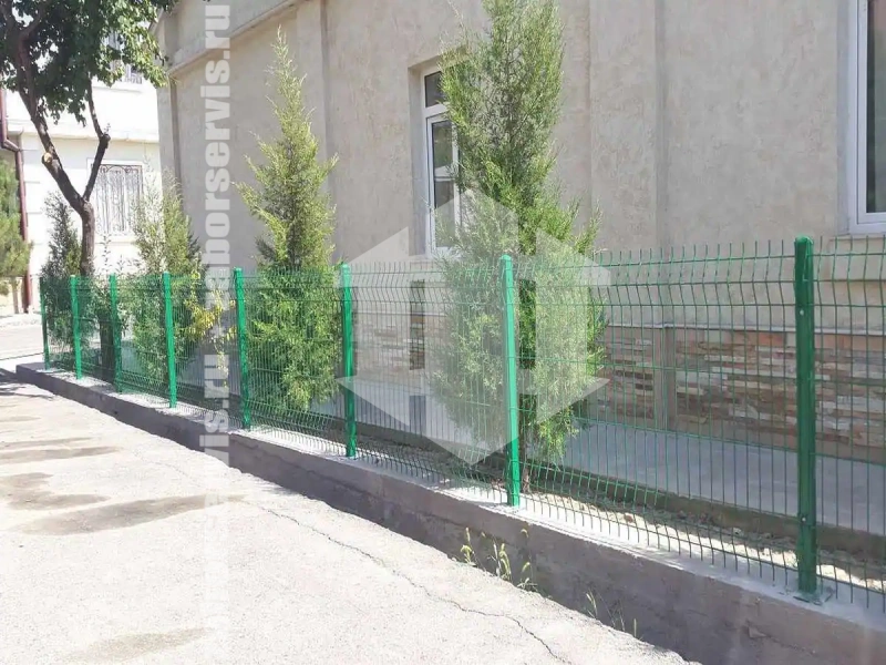 3D заборы для школы 12 метров высота 1,8м