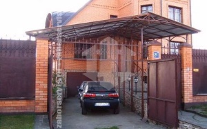 Навес для одного автомобиля пример 8