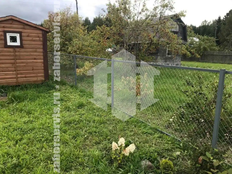 Забор из сетки рабицы на профильном каркасе 72 метра