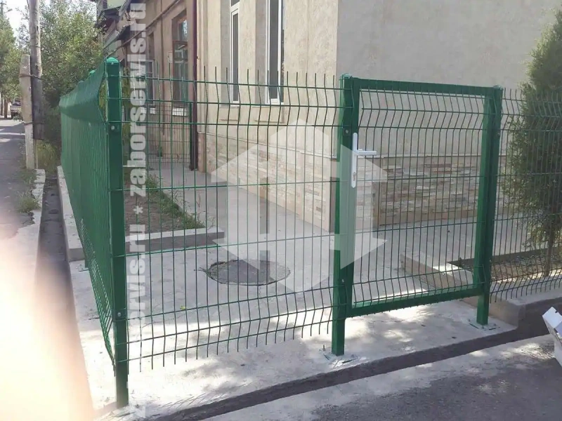 3D заборы для школы 12 метров высота 1,8м