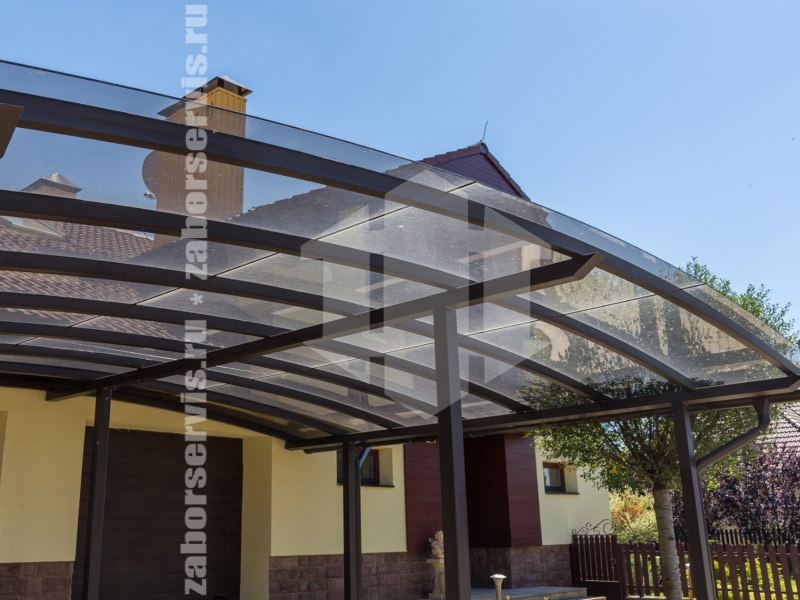 Навес из монолитного поликарбоната пример 8